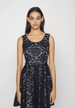 Wal G Gina Skater Dress – Cocktail Dress / Party Dress . Excellent|Women Dress