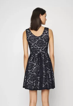 Wal G Gina Skater Dress – Cocktail Dress / Party Dress . Excellent|Women Dress