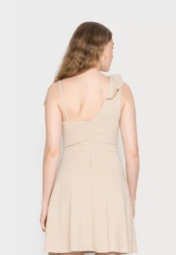 Wal G Jolene Asymmetric Skater Dress – Jersey Dress . Excellent|Women Dress