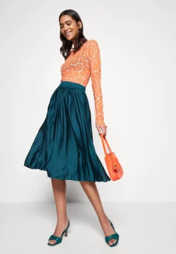Wal G Penny Pleat Skirt – Pleated Skirt . Cheap|Women Skirt
